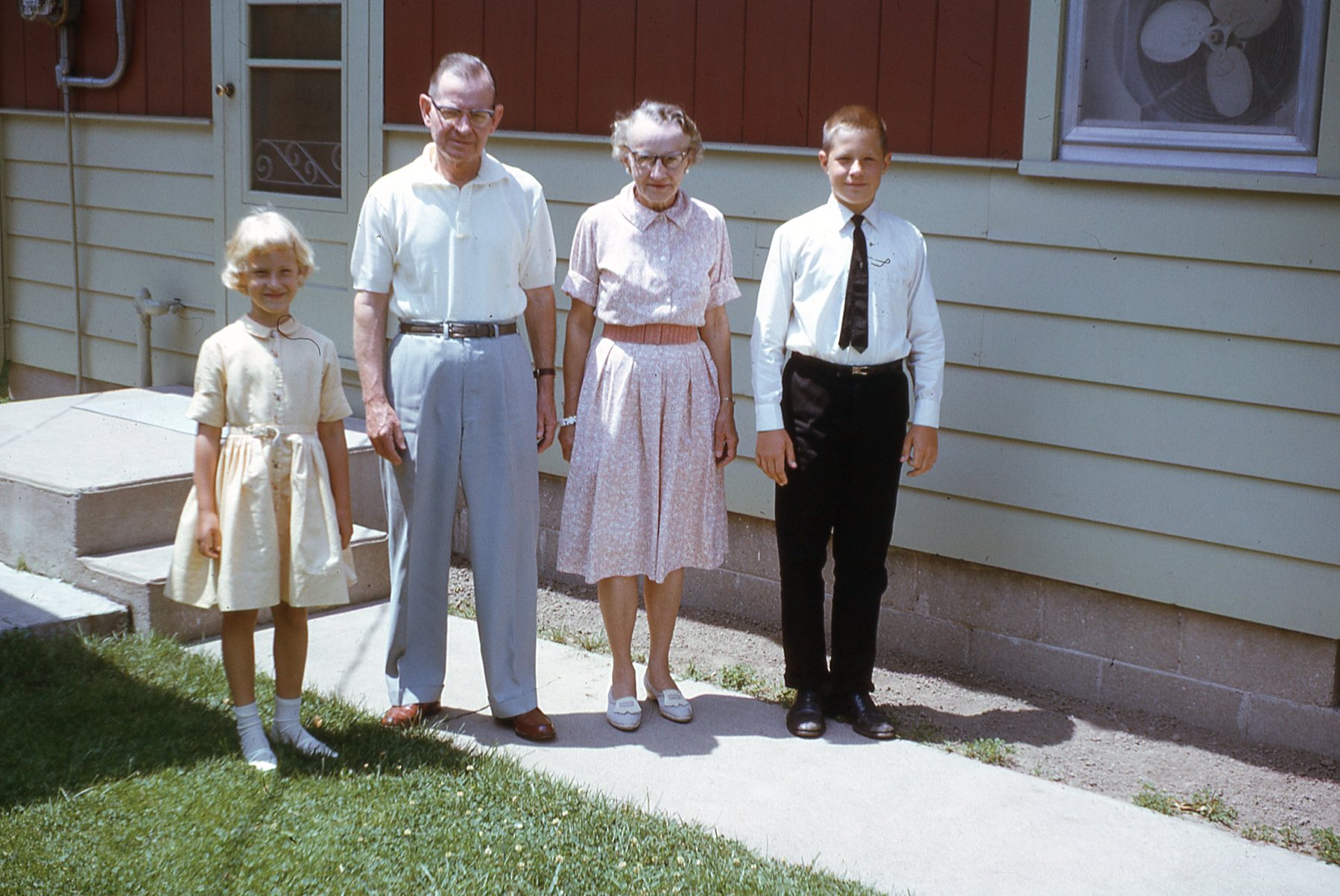 1963 Family Pictures Slot_035